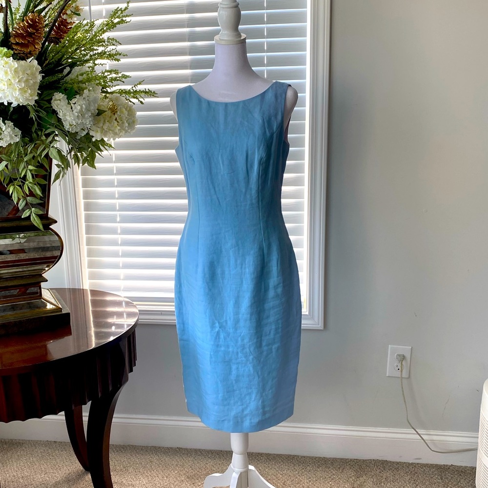 Vintage Renato Nucci sky-blue linen sheath dress with acetate lining.